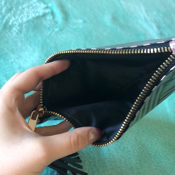 Stripped Clutch Bag with Tassel - Picture 5 of 5